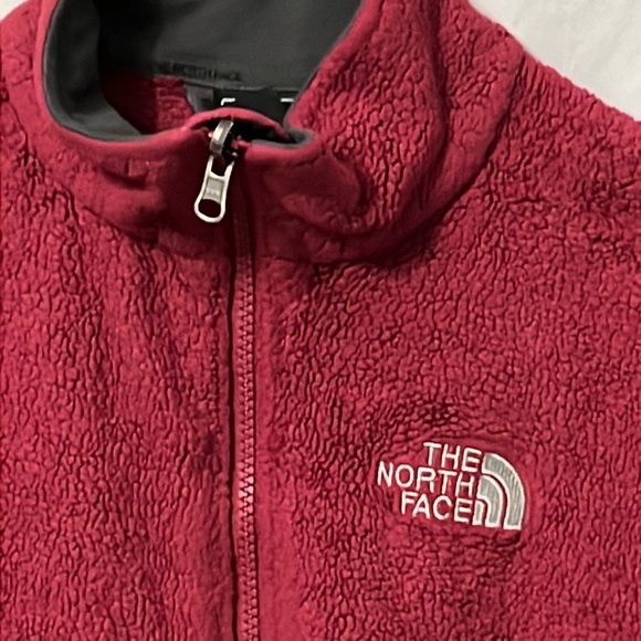 North Face Fleece Burgandy Red Jacket Size XS - Picture 2 of 7